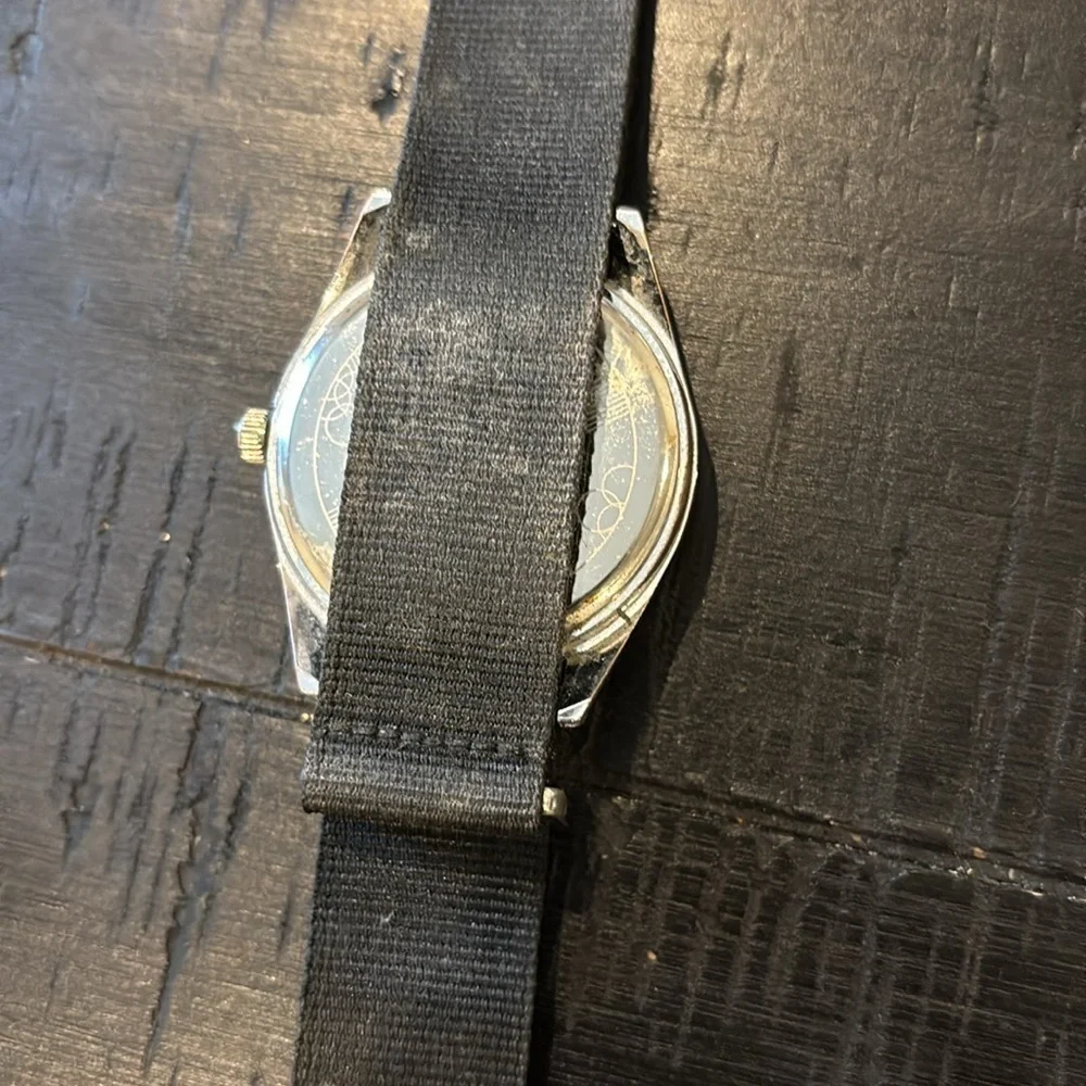 Crayo Men’s Unisex Canvas Strap Watch Working Black Silver​